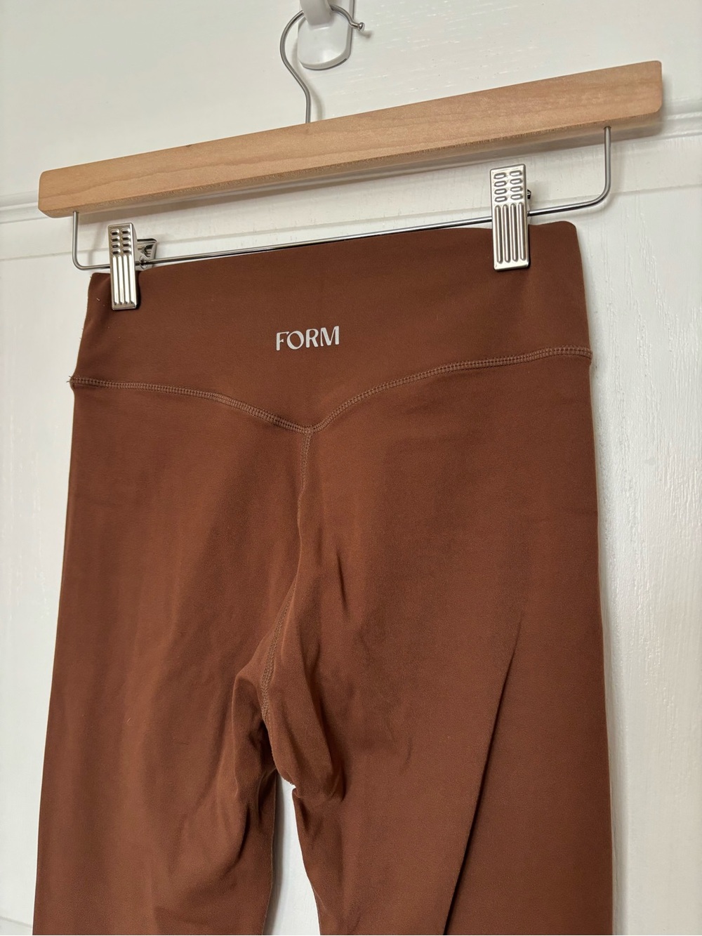 FORM Activewear Set - Picture 9 of 9